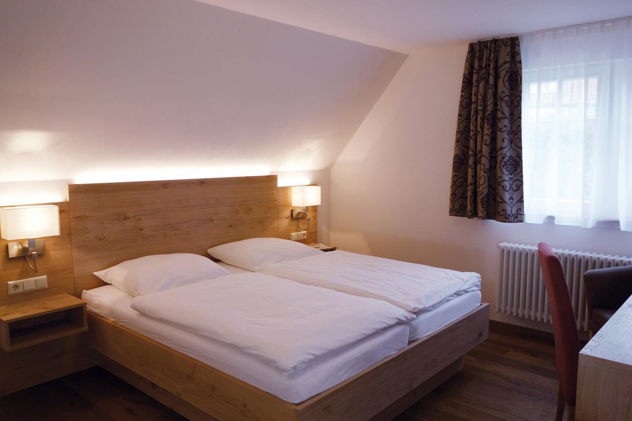 Landgasthof Zum Adler Lippertsreute Extérieur photo
